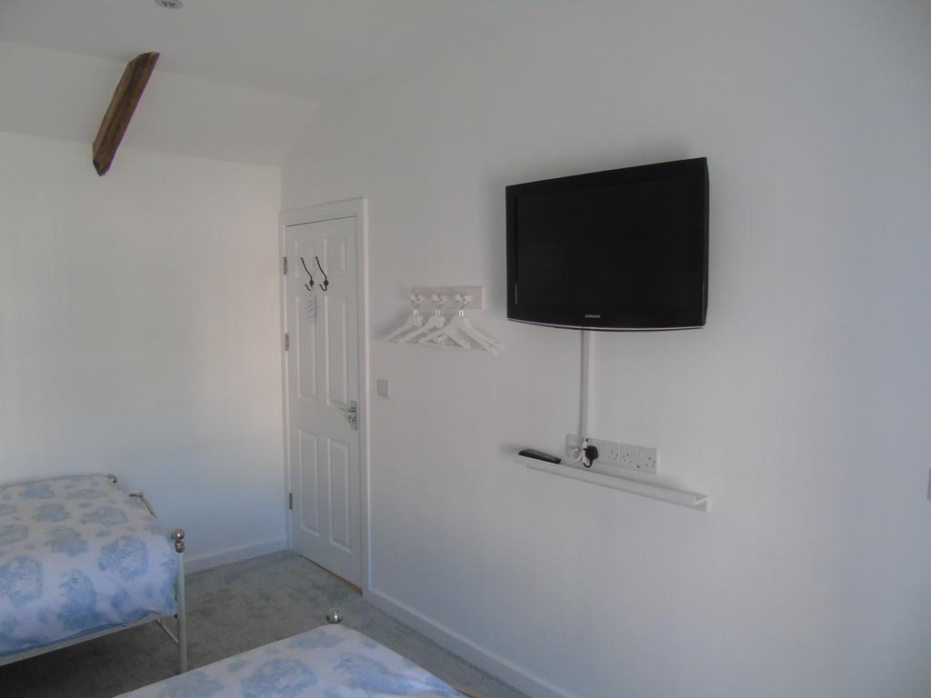 The Pembrey Country Inn Εξωτερικό φωτογραφία