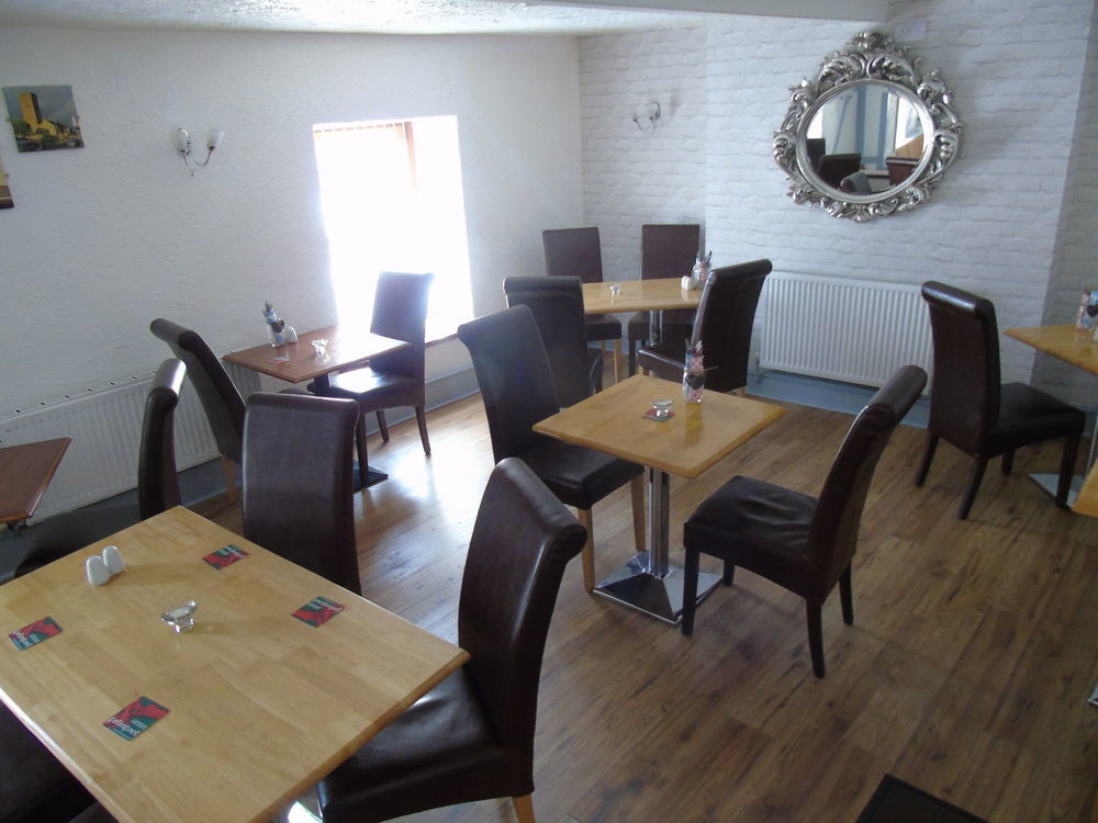 The Pembrey Country Inn Εξωτερικό φωτογραφία